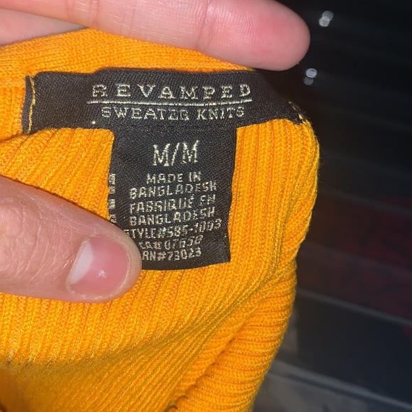 4/30 bundle Revamped Summer Orange Croptop ❣️ - Picture 11 of 11